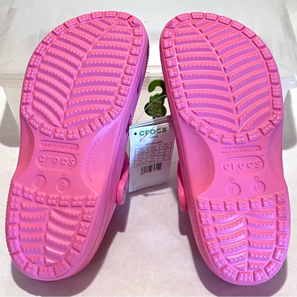 Crocs Baya Clogs & 10-Piece Food Lover Jibbitz Set in Pink Men’s 7/Women’s 9 - Picture 8 of 12